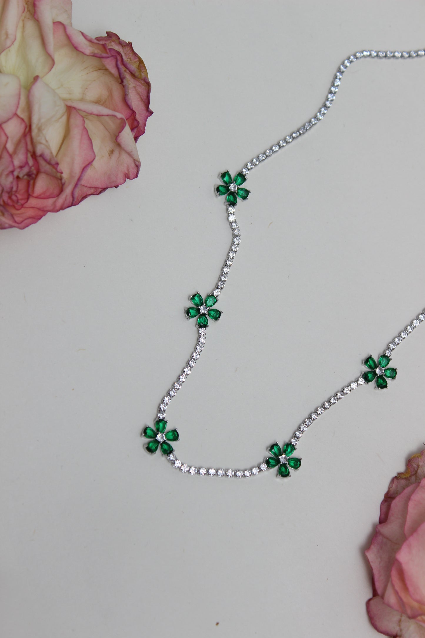 Floriente Necklace