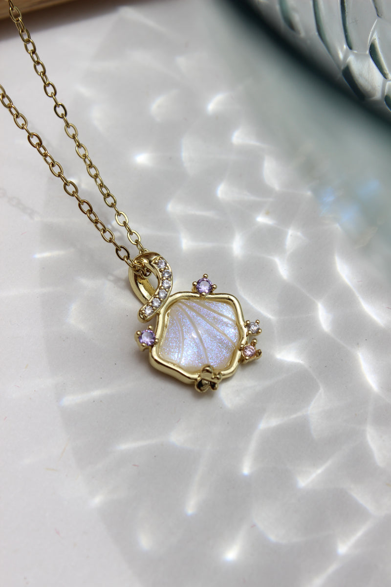 Heir to the Sea Pendant Necklace