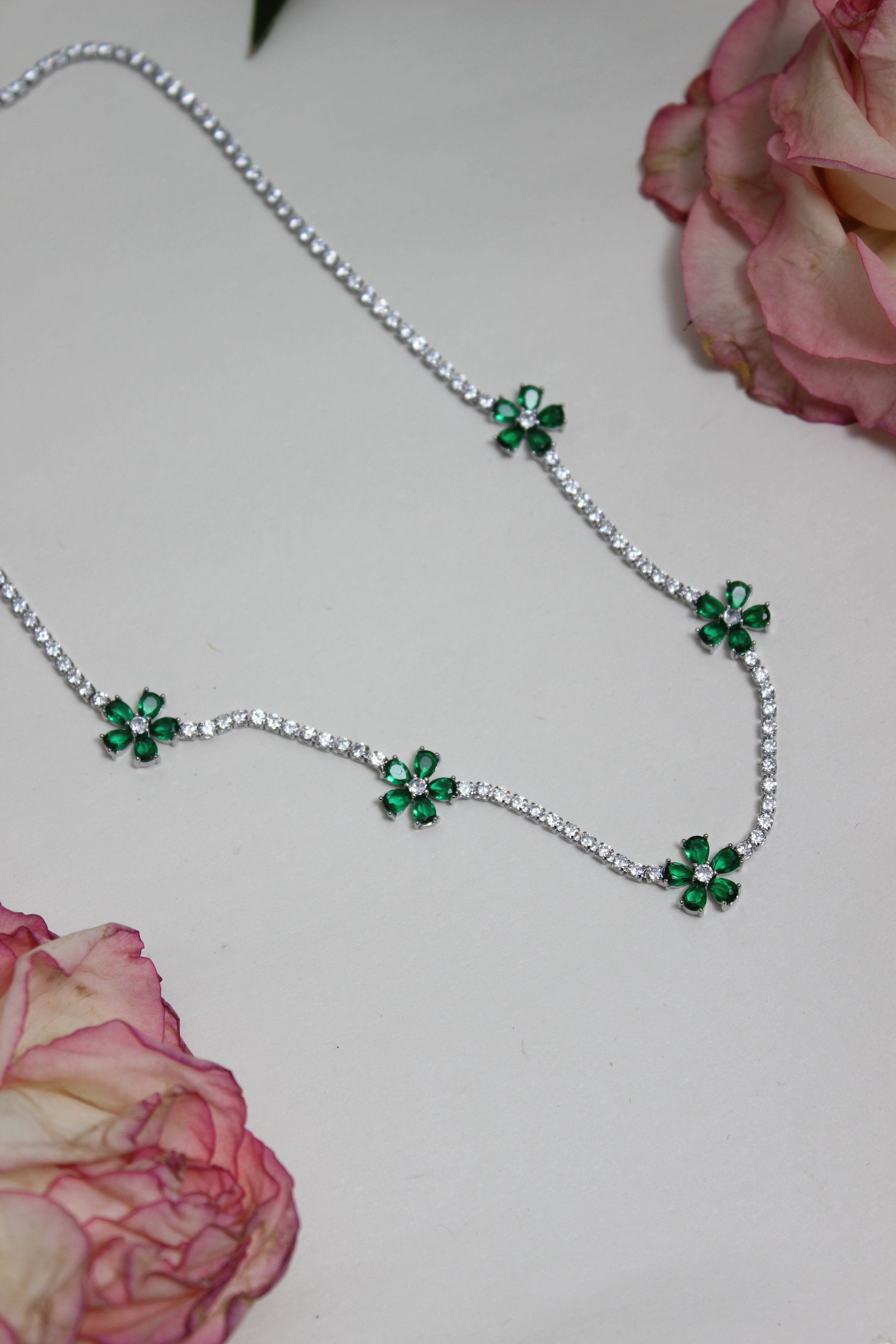 Floriente Necklace
