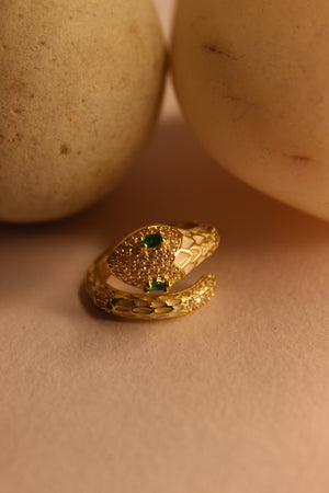 Nysa Ring on a beige background