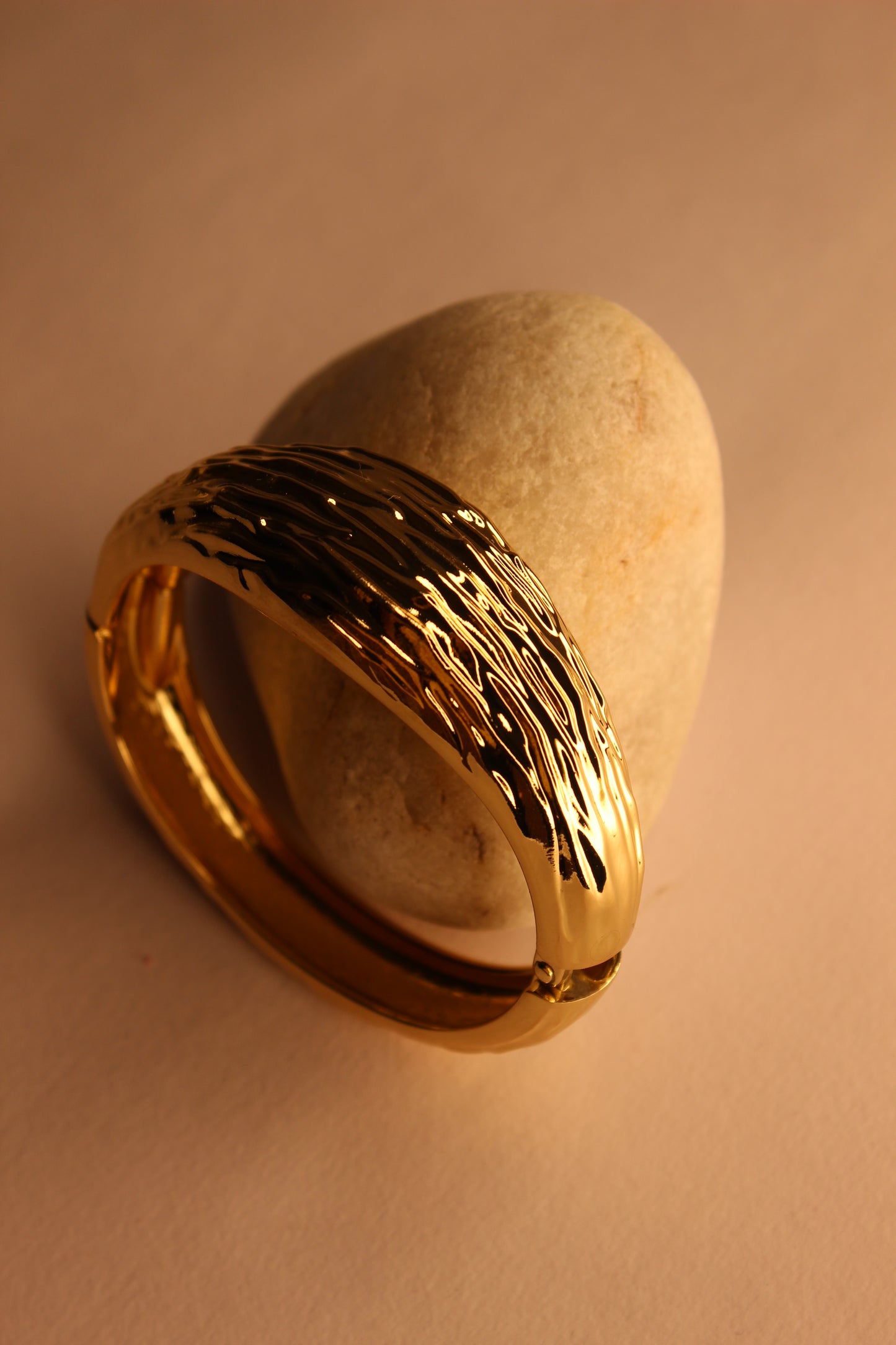  Premium gold-finish Yara bracelet on yellow stone