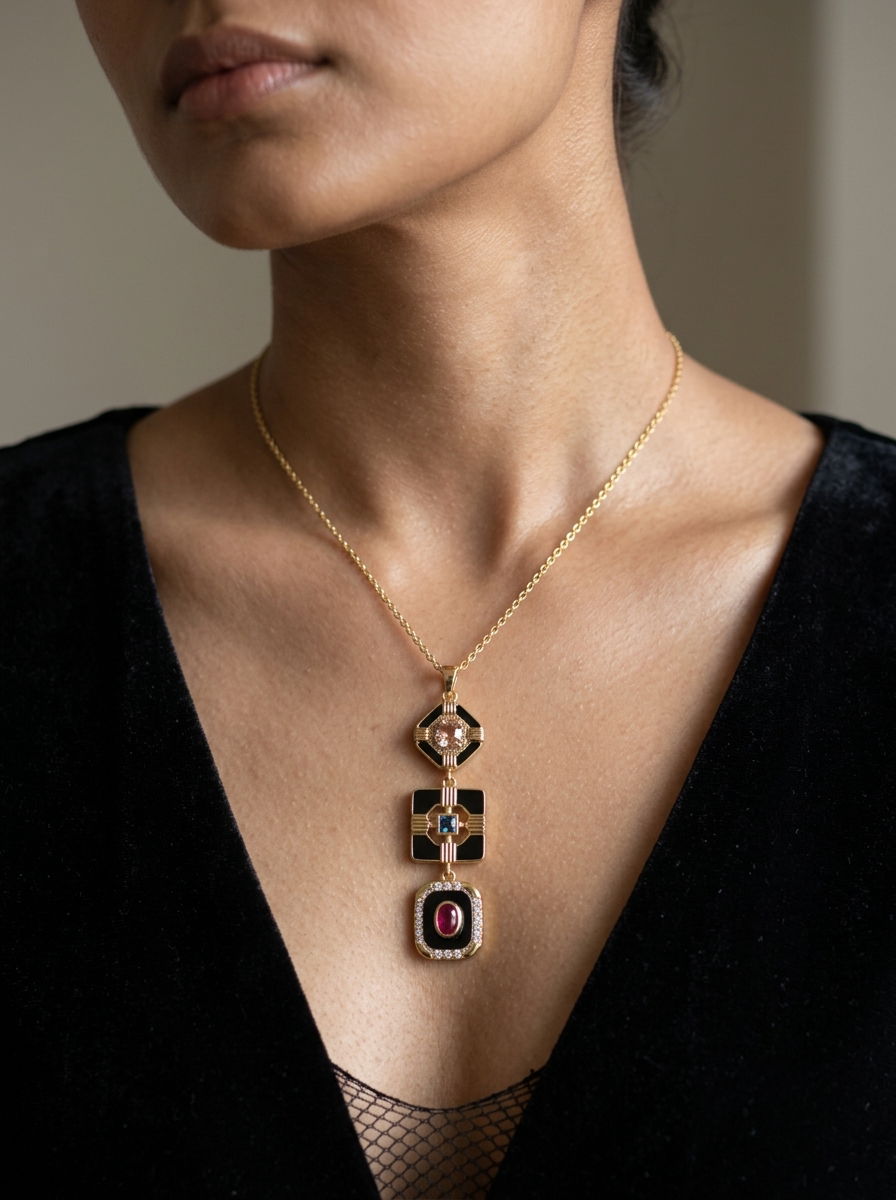 Noir Gem Necklace